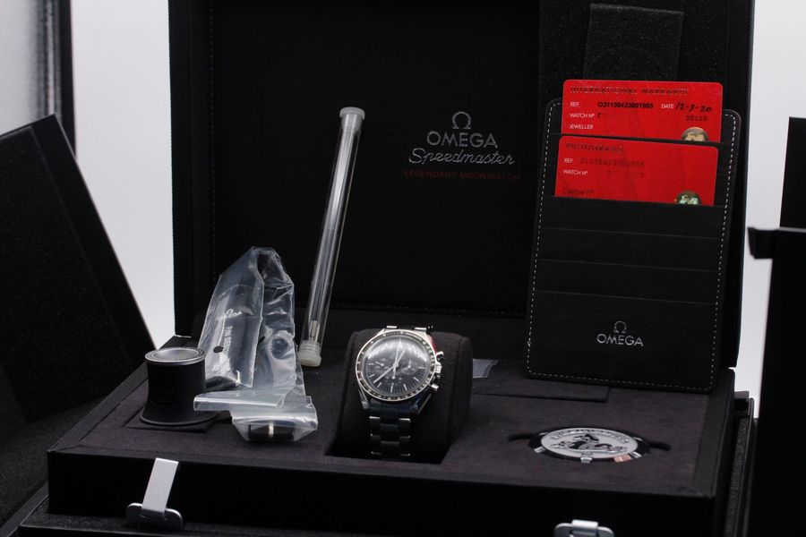 Omega Speedmaster Moonwatch 311.30.42.30.01.005